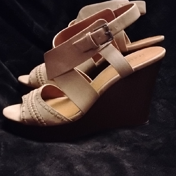 Indigo Beige Strappy Wedge Sandals - Picture 3 of 11